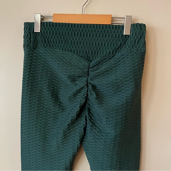 TIKTOK Viral Leggings Green Butt Booty Shaper Leggings - Picture 3 of 7